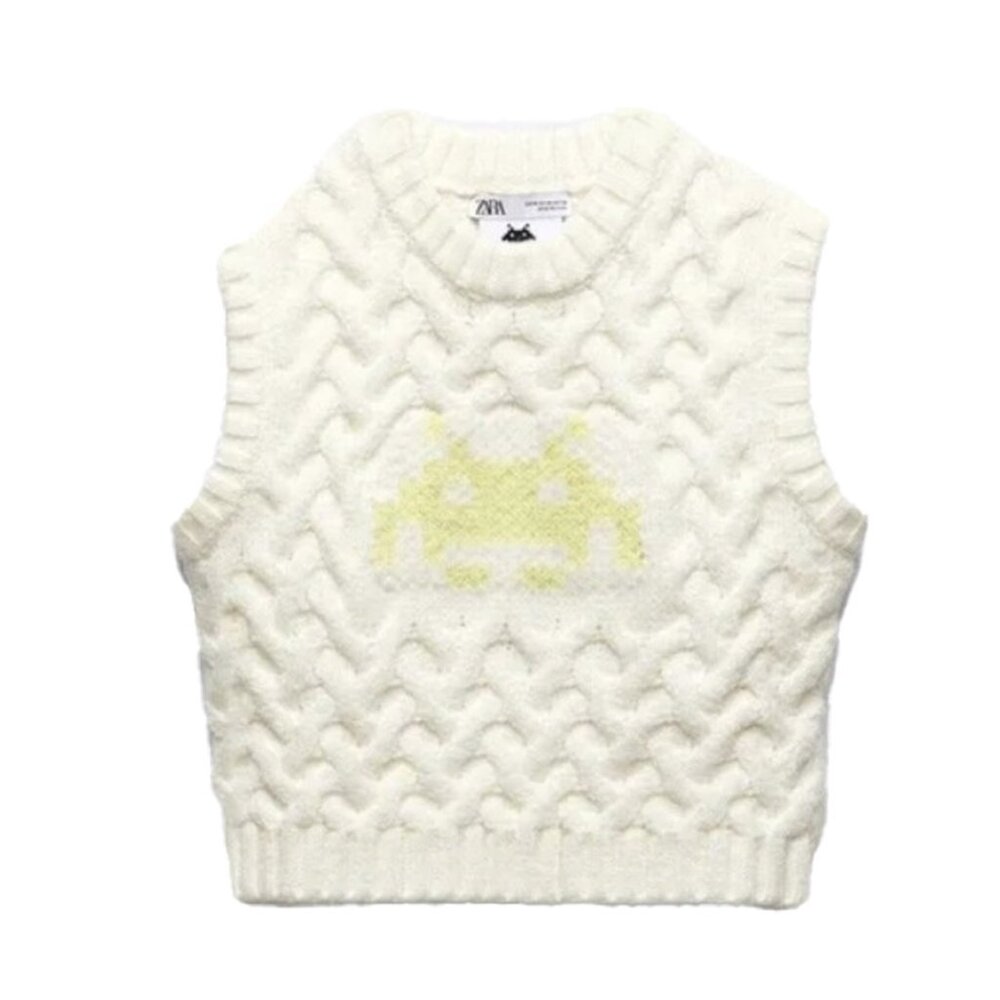 ZARA Limited Edition Chunky Cable Knit Space Invaders Sweater Vest - Picture 4 of 10